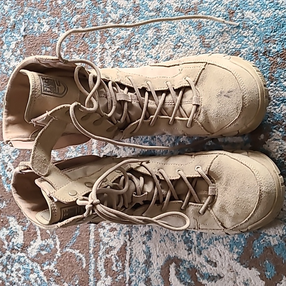 Free soldier light weight boots